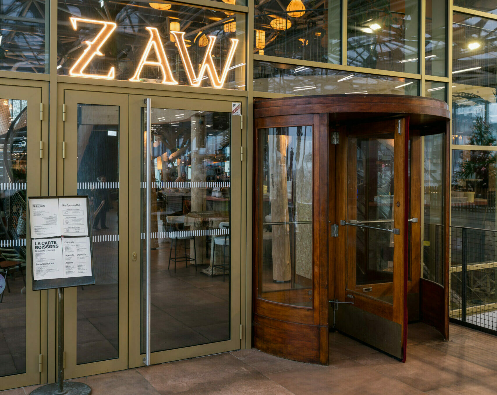 Photo du tourniquet à l’entrée du ZAW